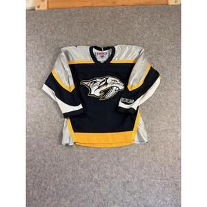 Vintage Nashville Predators Jersey CCM made In Canada Youth L/XL